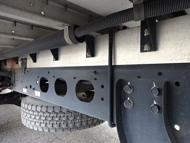 三菱ふそうファイターアルミウイング中型（4t）[写真30]