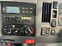 いすゞエルフ冷凍車（冷蔵車）小型（2t・3t）[写真22]