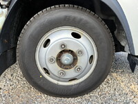 いすゞエルフ冷凍車（冷蔵車）小型（2t・3t）[写真25]