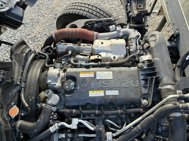 いすゞエルフ冷凍車（冷蔵車）小型（2t・3t）[写真30]