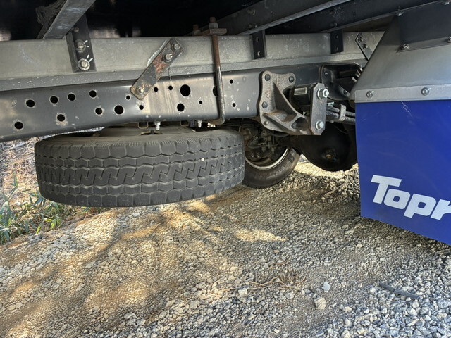 いすゞエルフ冷凍車（冷蔵車）小型（2t・3t）[写真33]