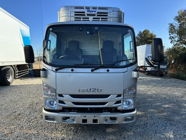 いすゞエルフ冷凍車（冷蔵車）小型（2t・3t）[写真05]