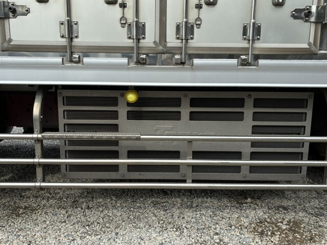 いすゞギガ冷凍車（冷蔵車）大型（10t）[写真29]