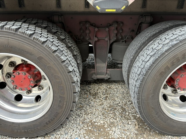 いすゞギガ冷凍車（冷蔵車）大型（10t）[写真32]