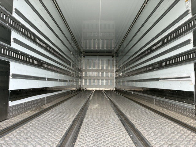 いすゞギガ冷凍車（冷蔵車）大型（10t）[写真09]