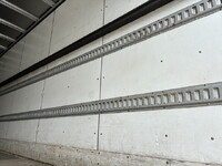 いすゞギガアルミバン大型（10t）[写真15]