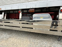 いすゞギガアルミバン大型（10t）[写真28]