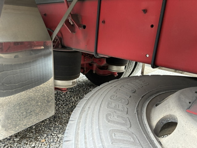 いすゞギガアルミバン大型（10t）[写真33]