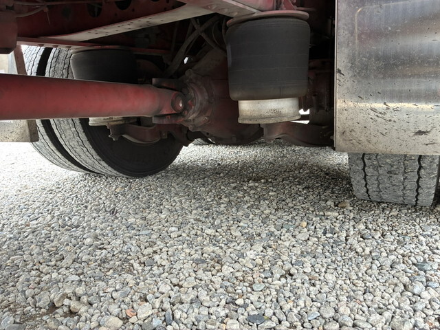 いすゞギガアルミバン大型（10t）[写真35]