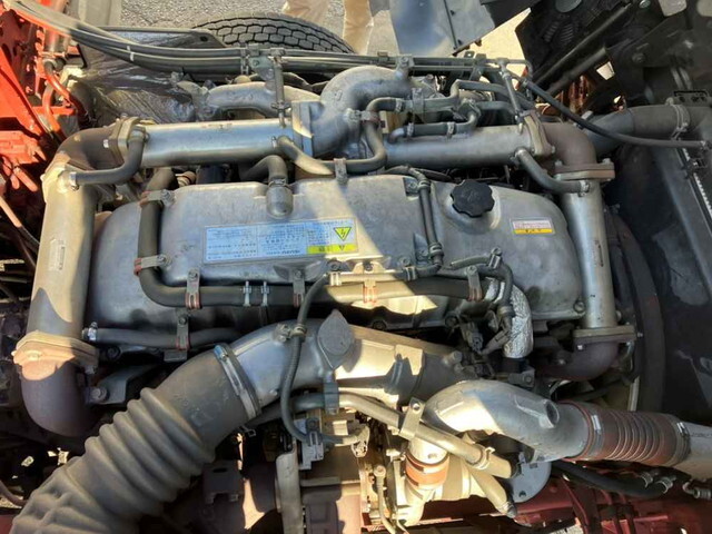 いすゞギガアルミバン大型（10t）[写真40]