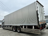 いすゞギガアルミバン大型（10t）[写真05]