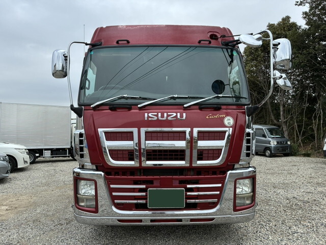 いすゞギガアルミバン大型（10t）[写真05]