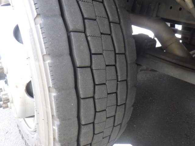 日野プロフィアアルミウイング大型（10t）[写真12]