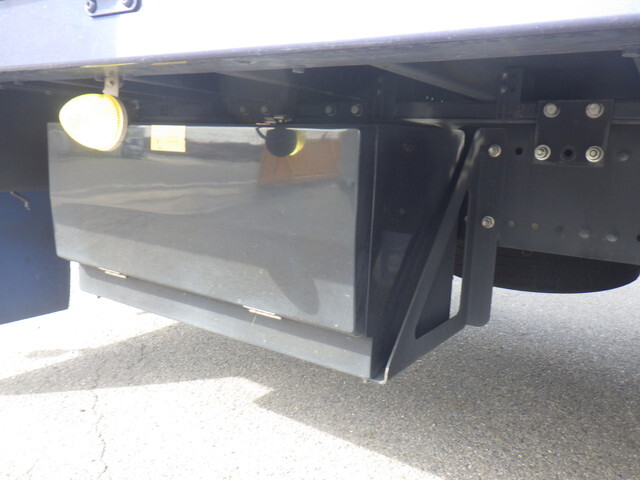 日野プロフィアアルミウイング大型（10t）[写真19]