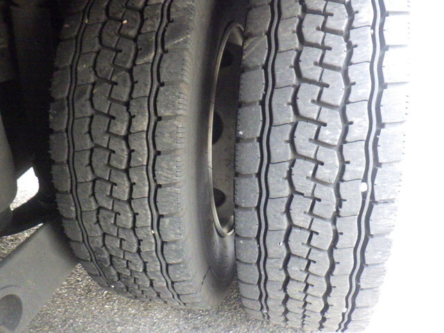 日野プロフィアアルミウイング大型（10t）[写真21]