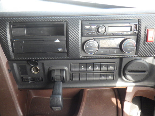 日野プロフィアアルミウイング大型（10t）[写真29]