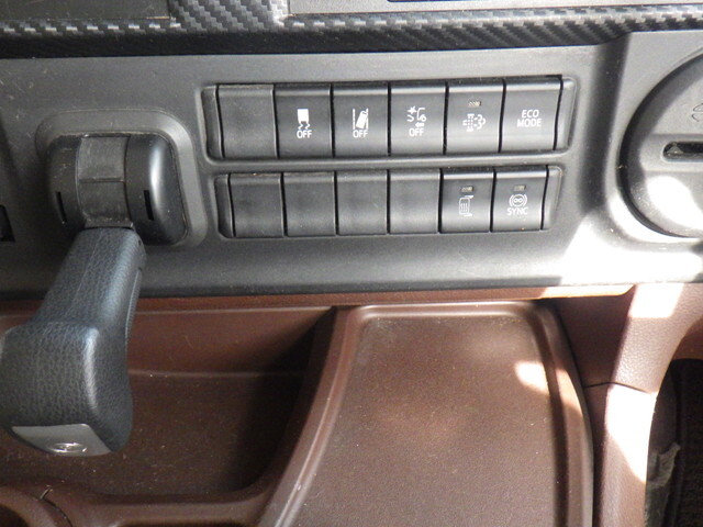 日野プロフィアアルミウイング大型（10t）[写真34]