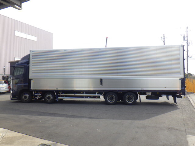 日野プロフィアアルミウイング大型（10t）[写真05]