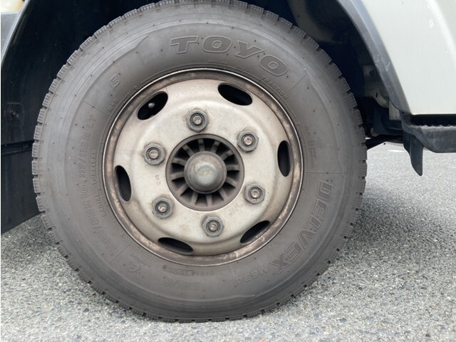 いすゞエルフ冷凍車（冷蔵車）小型（2t・3t）[写真11]