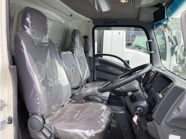 いすゞエルフ冷凍車（冷蔵車）小型（2t・3t）[写真13]