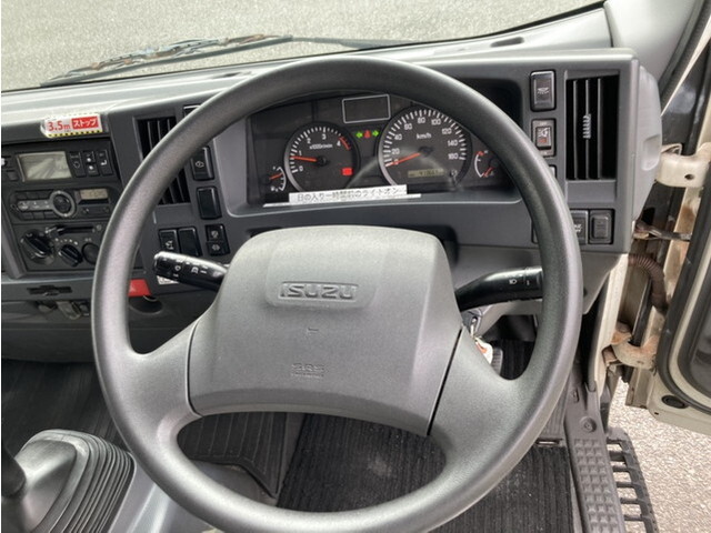 いすゞエルフ冷凍車（冷蔵車）小型（2t・3t）[写真14]