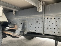 いすゞエルフ冷凍車（冷蔵車）小型（2t・3t）[写真22]