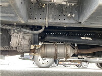 いすゞエルフ冷凍車（冷蔵車）小型（2t・3t）[写真23]