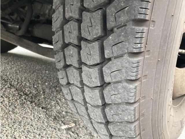 いすゞエルフ冷凍車（冷蔵車）小型（2t・3t）[写真25]