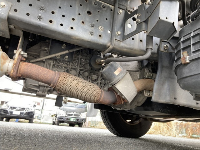 いすゞエルフ冷凍車（冷蔵車）小型（2t・3t）[写真32]