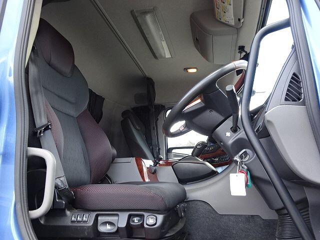 日産クオンセルフローダー大型（10t）[写真34]