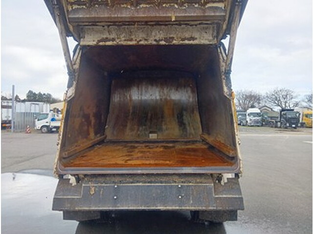 日野デュトロパッカー車（塵芥車）小型（2t・3t）[写真10]