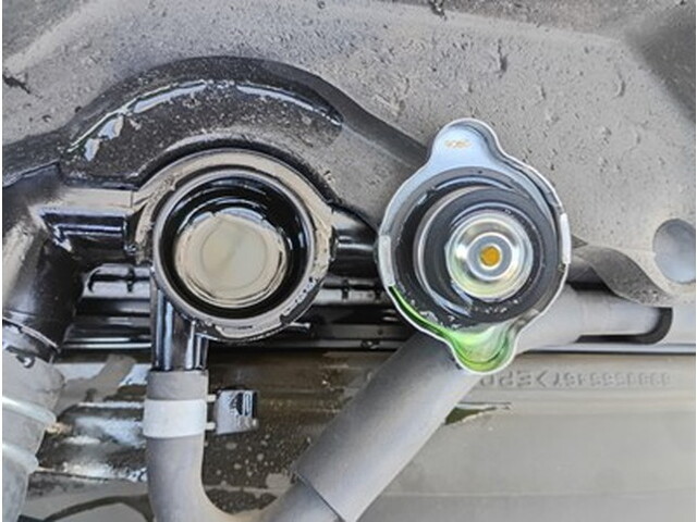 いすゞエルフ平ボディ小型（2t・3t）[写真19]