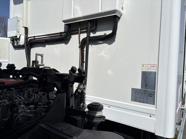 日野レンジャー冷凍車（冷蔵車）中型（4t）[写真11]