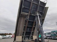 いすゞギガダンプ大型（10t）[写真11]