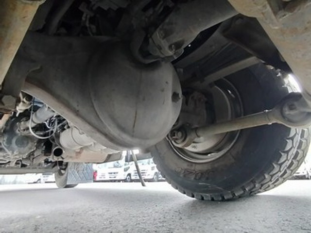 いすゞギガダンプ大型（10t）[写真15]
