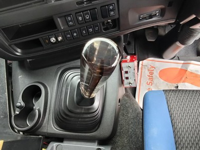 いすゞギガダンプ大型（10t）[写真29]