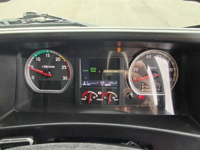 いすゞギガダンプ大型（10t）[写真30]