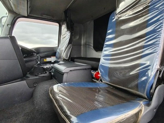 いすゞギガダンプ大型（10t）[写真26]