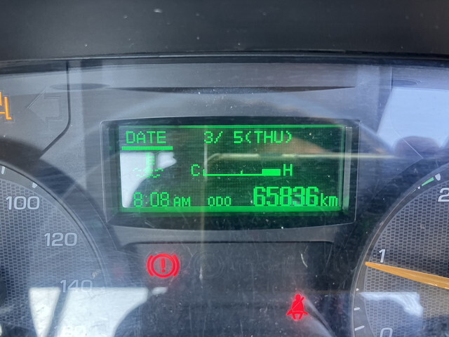 三菱ふそうキャンター平ボディ小型（2t・3t）[写真14]