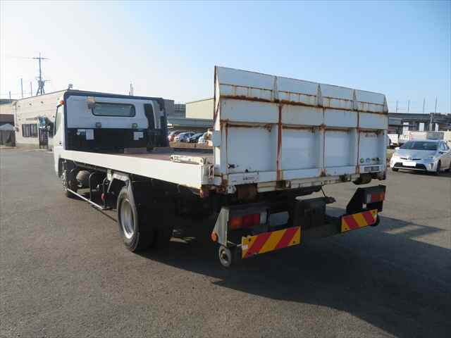 三菱ふそうキャンターセーフティローダー小型（2t・3t）[写真02]