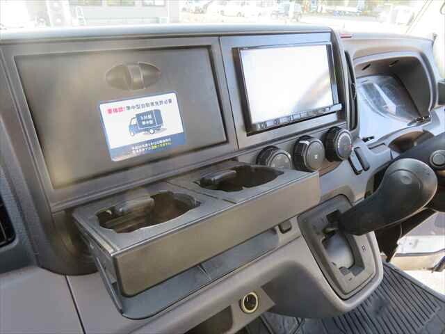 三菱ふそうキャンターセーフティローダー小型（2t・3t）[写真33]