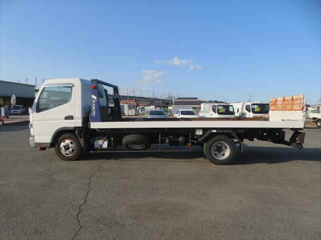 三菱ふそうキャンターセーフティローダー小型（2t・3t）[写真09]