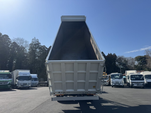 三菱ふそうスーパーグレート深ダンプ（土砂禁ダンプ）大型（10t）[写真10]