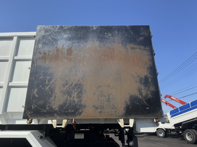 三菱ふそうスーパーグレート深ダンプ（土砂禁ダンプ）大型（10t）[写真22]