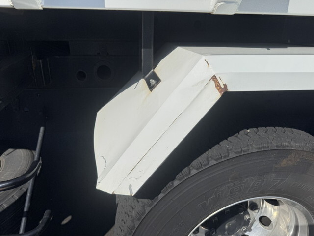 三菱ふそうスーパーグレート深ダンプ（土砂禁ダンプ）大型（10t）[写真33]