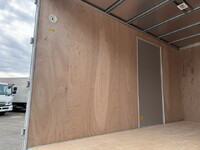 三菱ふそうキャンターアルミバン小型（2t・3t）[写真19]