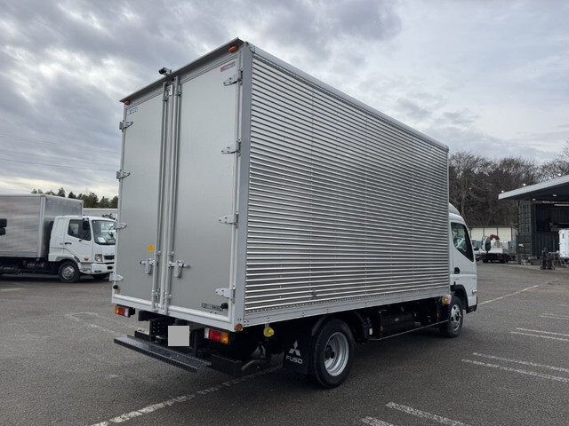 三菱ふそうキャンターアルミバン小型（2t・3t）[写真02]