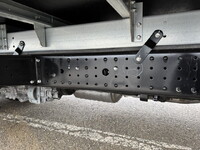 三菱ふそうキャンターアルミバン小型（2t・3t）[写真29]