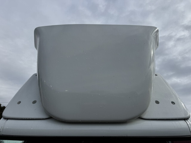 三菱ふそうキャンターアルミバン小型（2t・3t）[写真31]