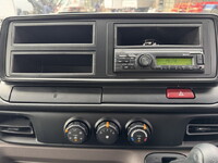 三菱ふそうキャンターアルミバン小型（2t・3t）[写真40]